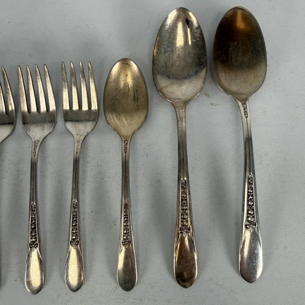 Vintage Priscilla Lady Ann Silverplate WM Rogers 1941 lot of 9 Flatware